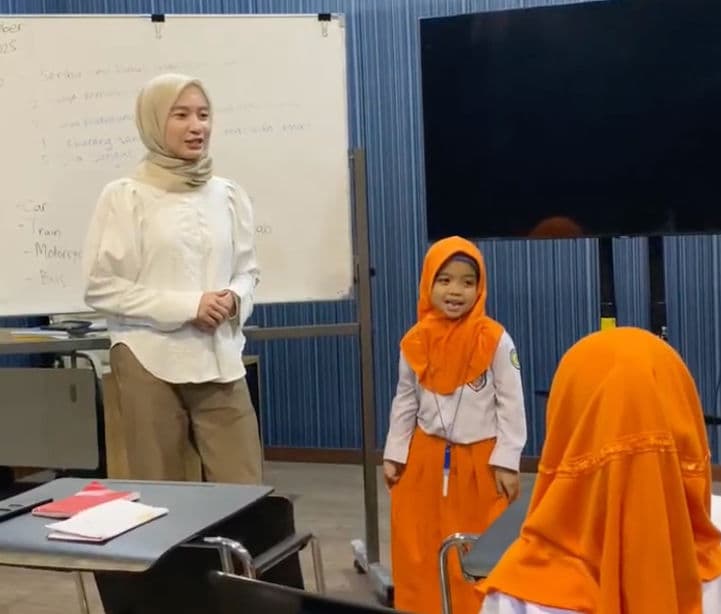 Kegiatan Belajar di DS Public Speaking Center - 1